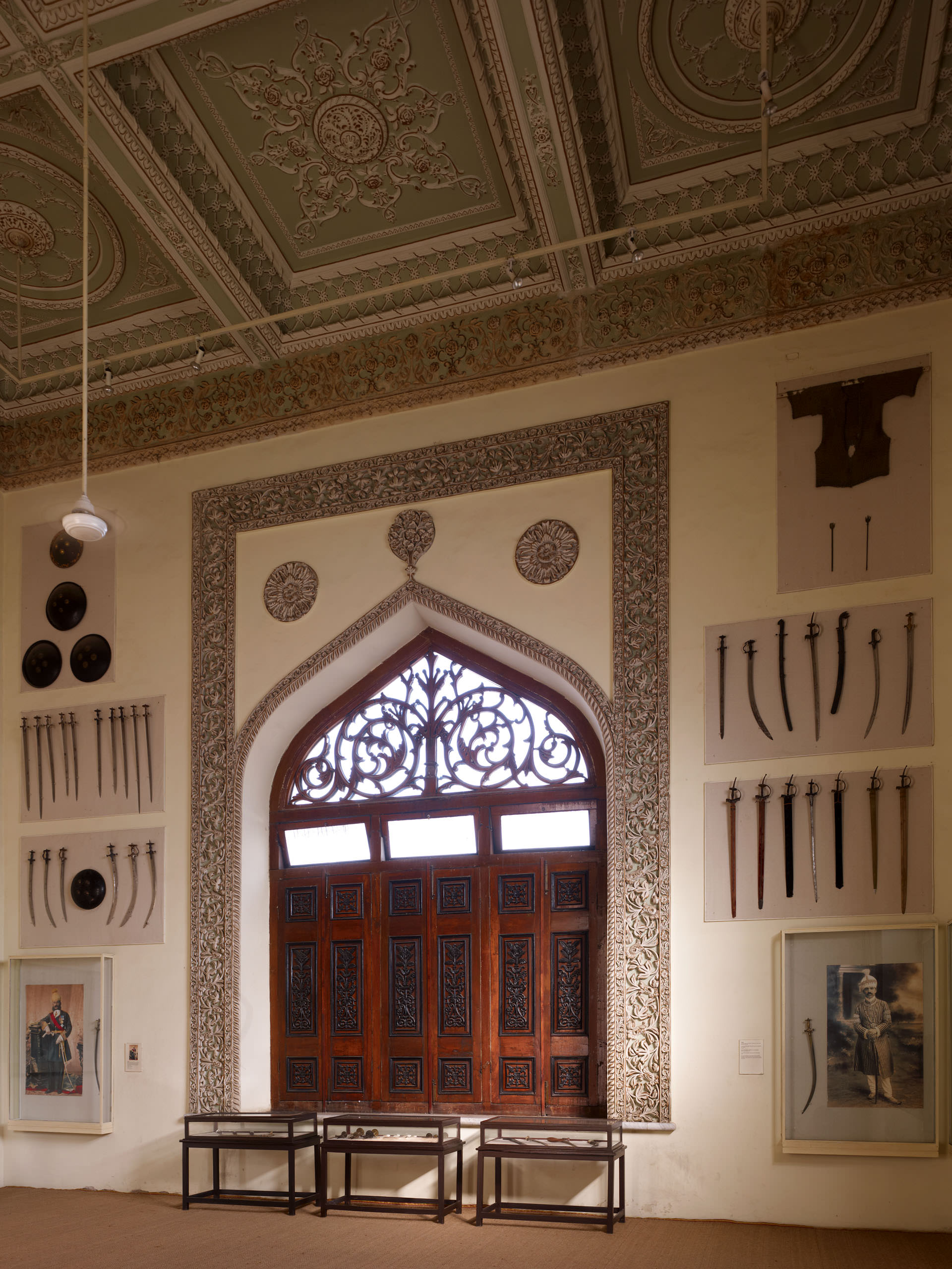 E11318 AP45 026445 j2560